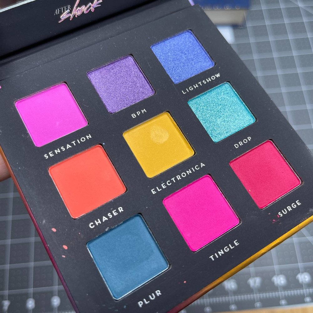 Bad Habit Aftershock Eyeshadow Palette - New - Swatched One Color